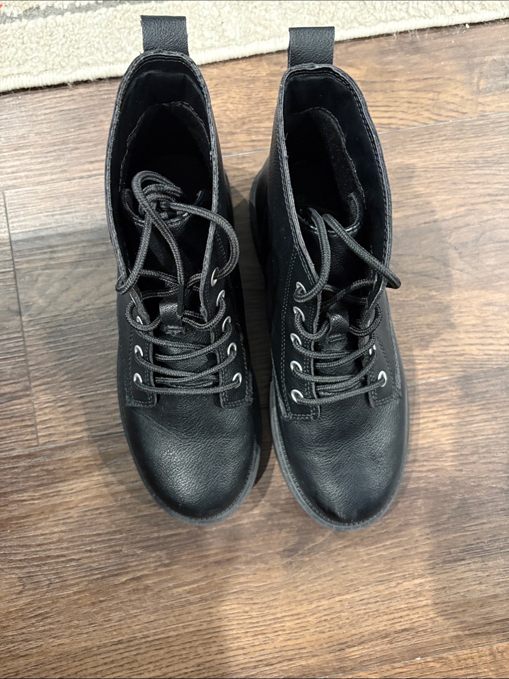 Old Navy Black Kids Lace-Up Ankle Boots